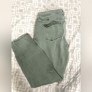 Light sage green Maurice’s jeggings